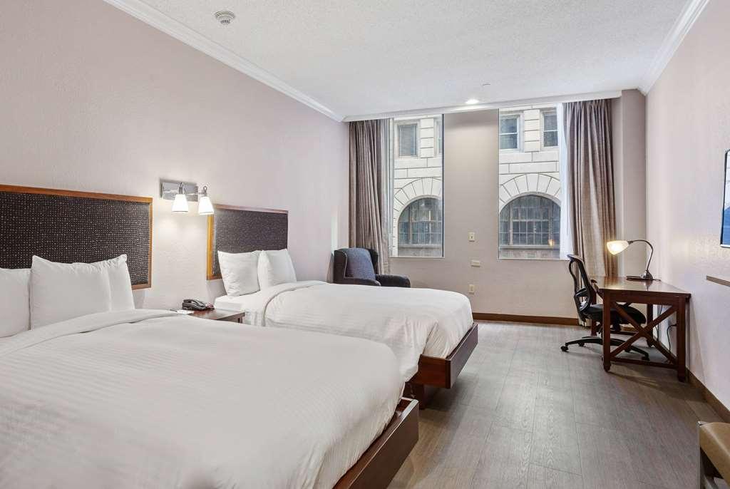 Wyndham Garden Baronne Plaza Otel New Orleans Oda fotoğraf