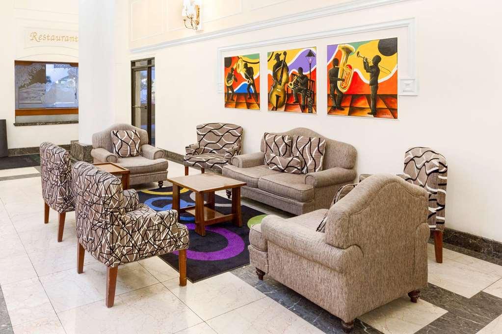 Wyndham Garden Baronne Plaza Otel New Orleans İç mekan fotoğraf